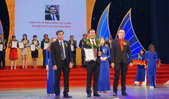 Đông Tây Land vinh dự nhận giải “Thương hiệu xuất sắc – Excellent Brand & Nhà lãnh đạo tiêu biểu thời hội nhập – Typical Leader 2017”