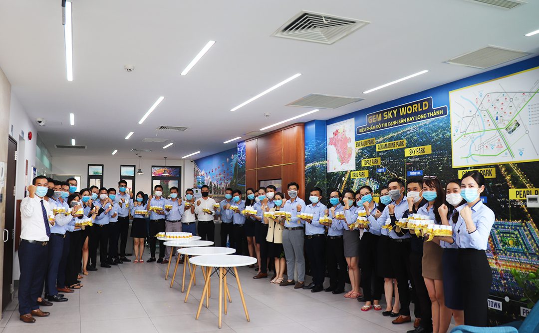 Đông Tây Land đồng hành cùng CBNV “chống giặc” Covid-19