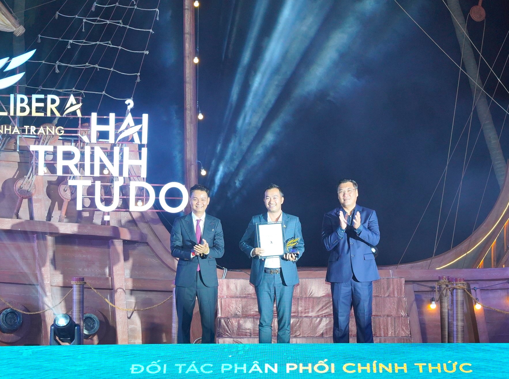 Đông Tây Land phân phối chính thức siêu đô thị biển tỷ đô Libera Nha Trang